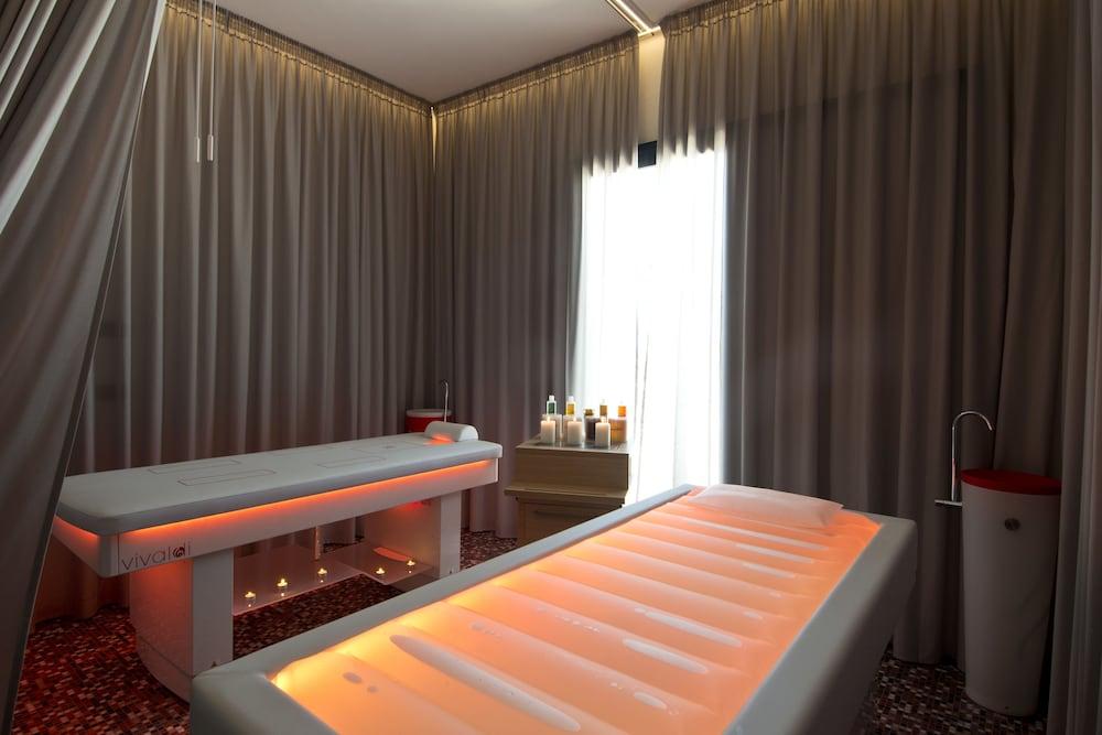 Hotel Grand Masseria Santa Lucia